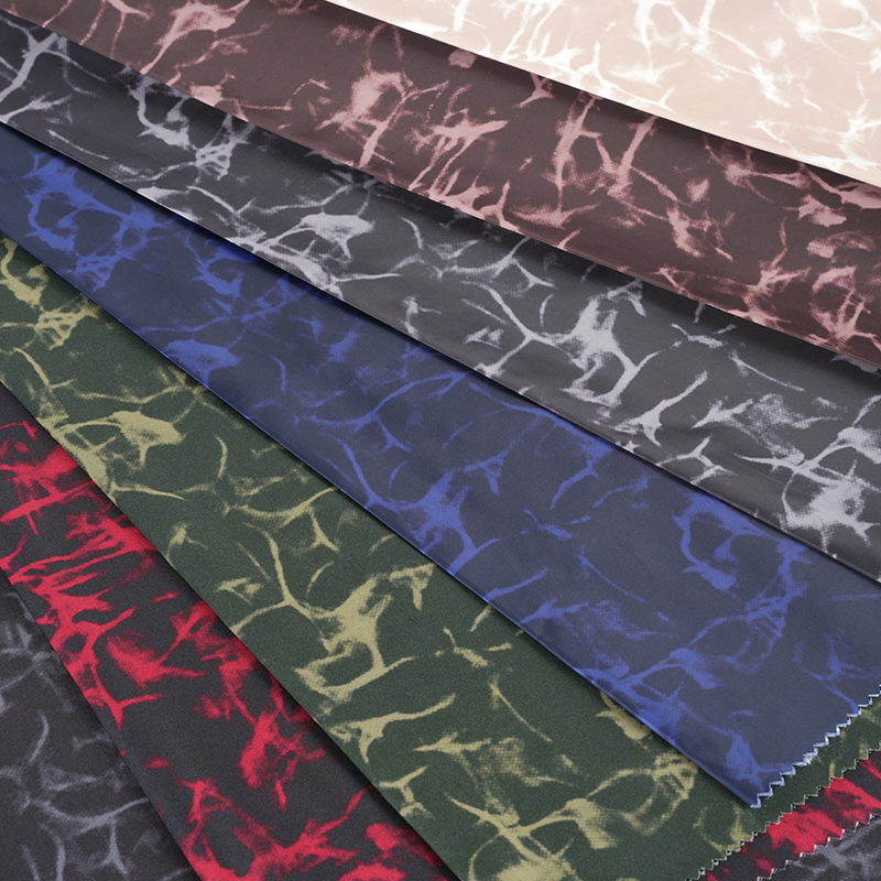 300T poileistir Taffeta Fabraic Filament Sleamhnán Neamhshonraithe