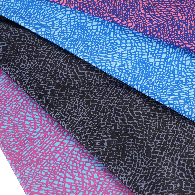 Fabraicí póca poileistir Lasmuigh den shonraíocht Fabraic Priontála Digiteach